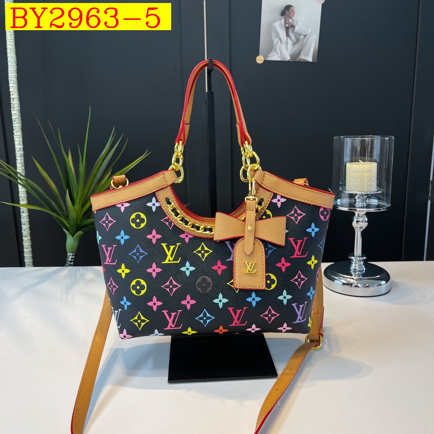 29$ LV 680126 Shoulder bag size 31x20x9 cm 318012 BY2963 gallery