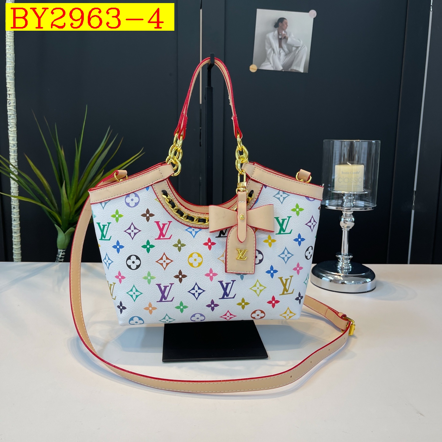 29$ LV 680126 Shoulder bag size 31x20x9 cm 318012 BY2963 gallery