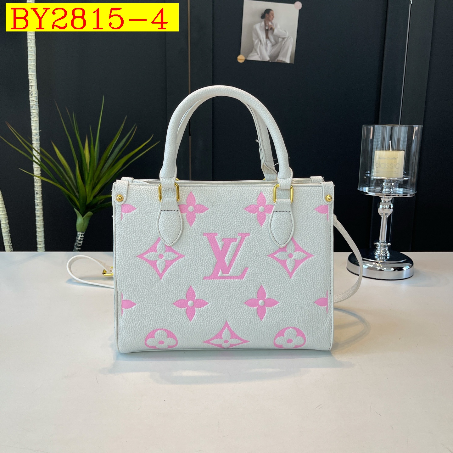 29$ LV F17 Shoulder bag size 25x21x11 cm 417090 BY2815 gallery