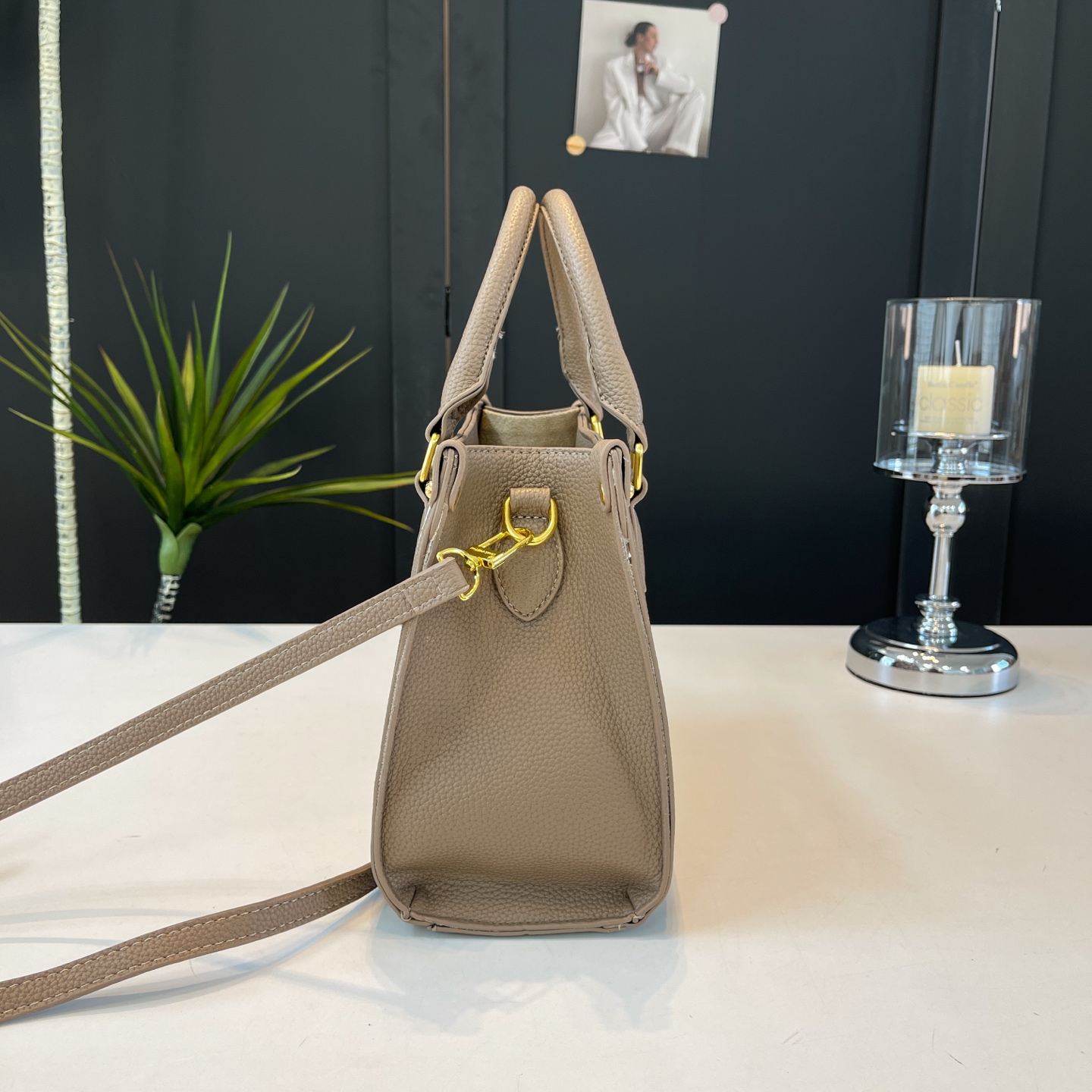 29$ LV F17 Shoulder bag size 25x21x11 cm 417090 BY2815 gallery