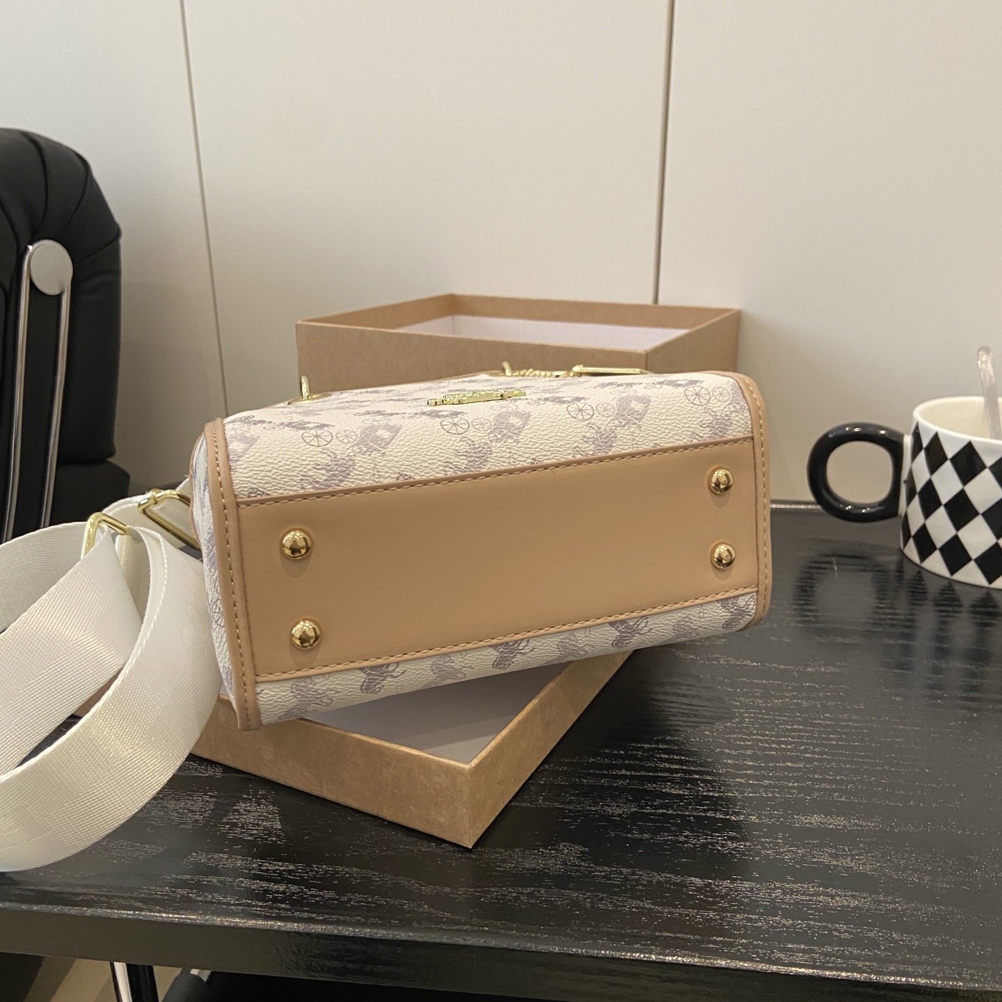29$ dh COACH Shoulder bag 60395022094 BY2341 gallery