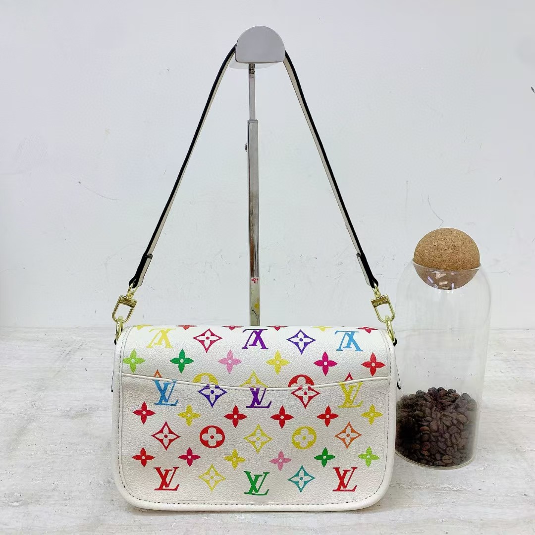 29$ dh LV 122 Shoulder bag size 25X11X17 cm 71405022095 BY2513 gallery