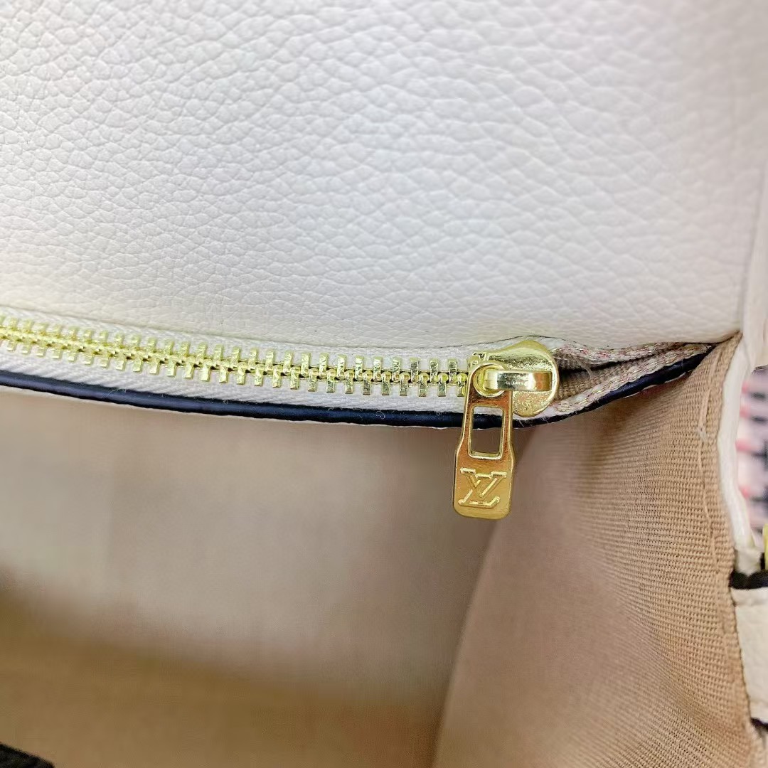 29$ dh LV 122 Shoulder bag size 25X11X17 cm 71405022095 BY2513 gallery
