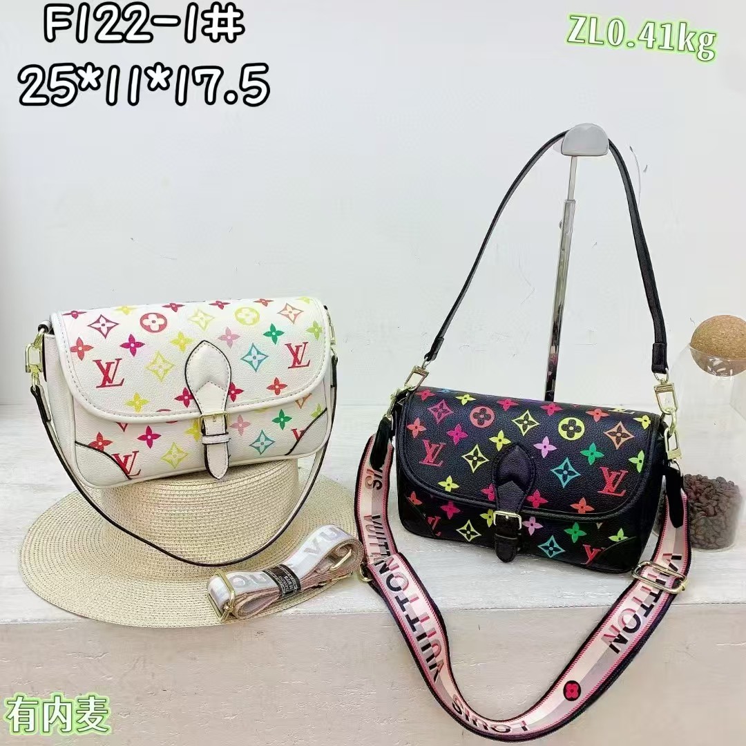 29$ dh LV 122 Shoulder bag size 25X11X17 cm 71405022095 BY2513 gallery