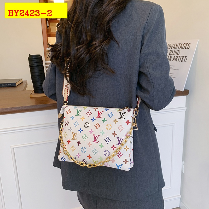 29$ dh LV 140 Shoulder bag size 25X20X3 cm 61205022095 BY2423 gallery