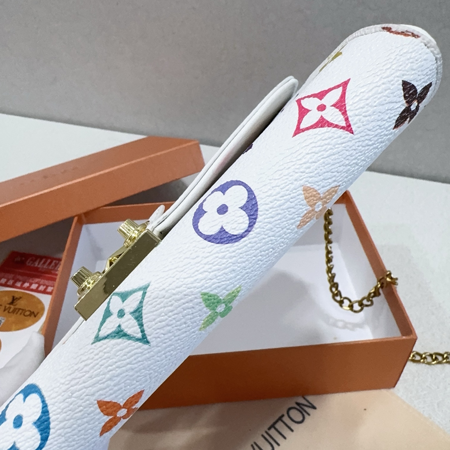 29$ dh LV 3073 Shoulder bag size 21X13X5 cm 70491822094 BY2251 gallery