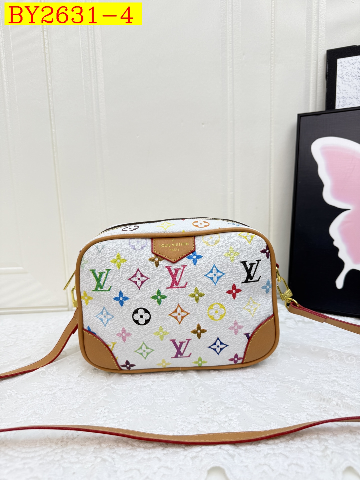 29$ dh LV 8635 Shoulder bag size 22X16X8 cm 90587422090 BY2631 gallery