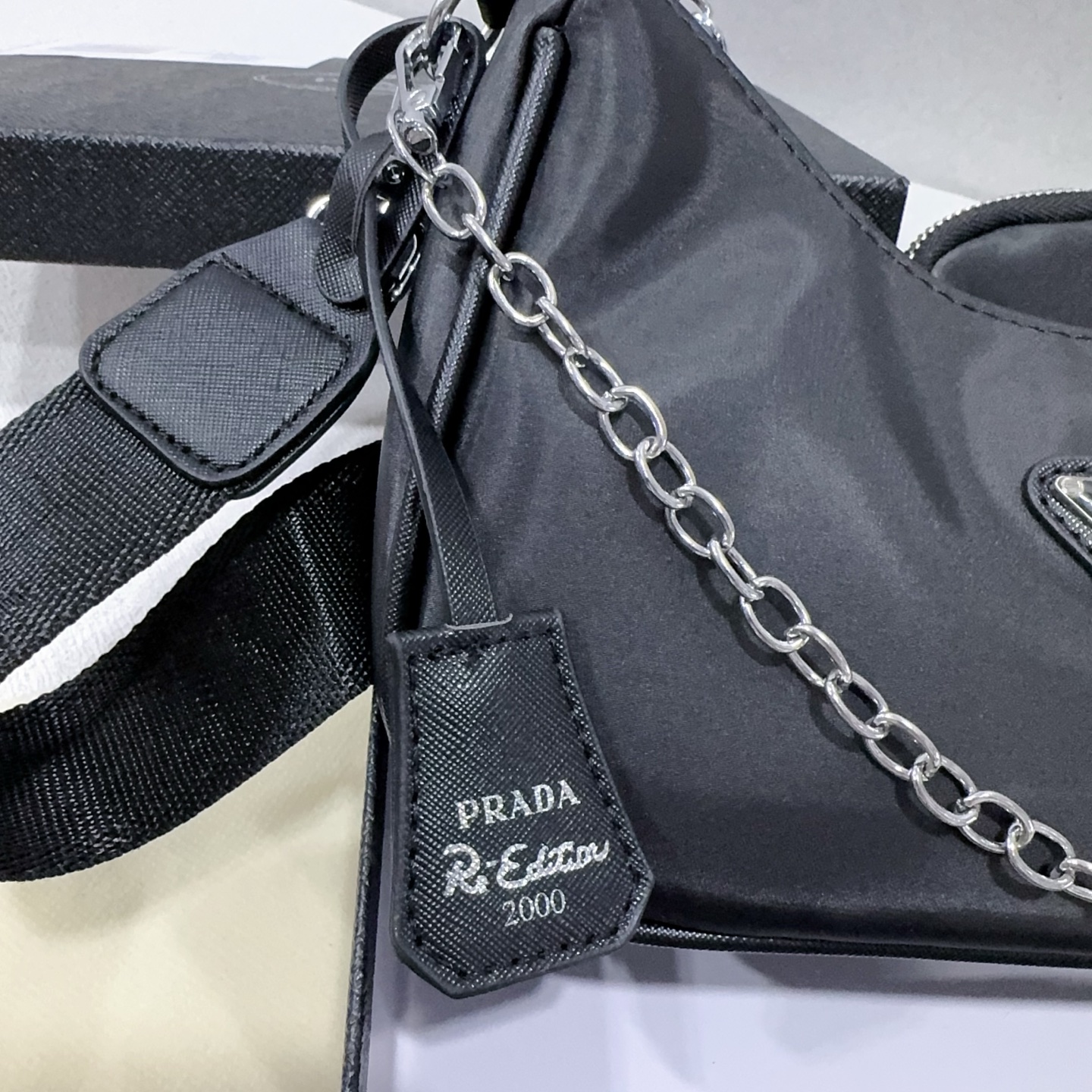 29$ dh PRADA 8008 Shoulder bag size 25X16X7 cm 50286422090 BY2305 gallery