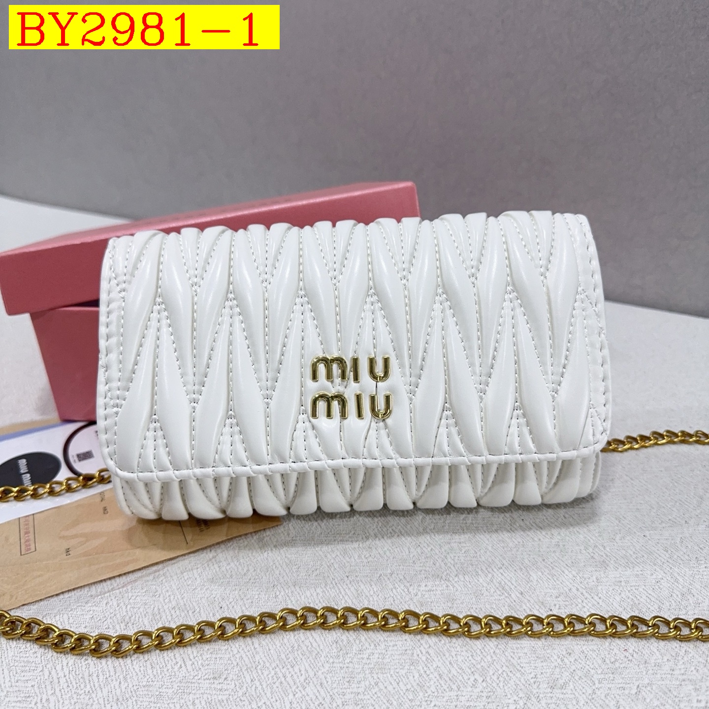 29$ miumiu 3082 Shoulder bag size 21x12x6 cm 511070 BY2981 gallery