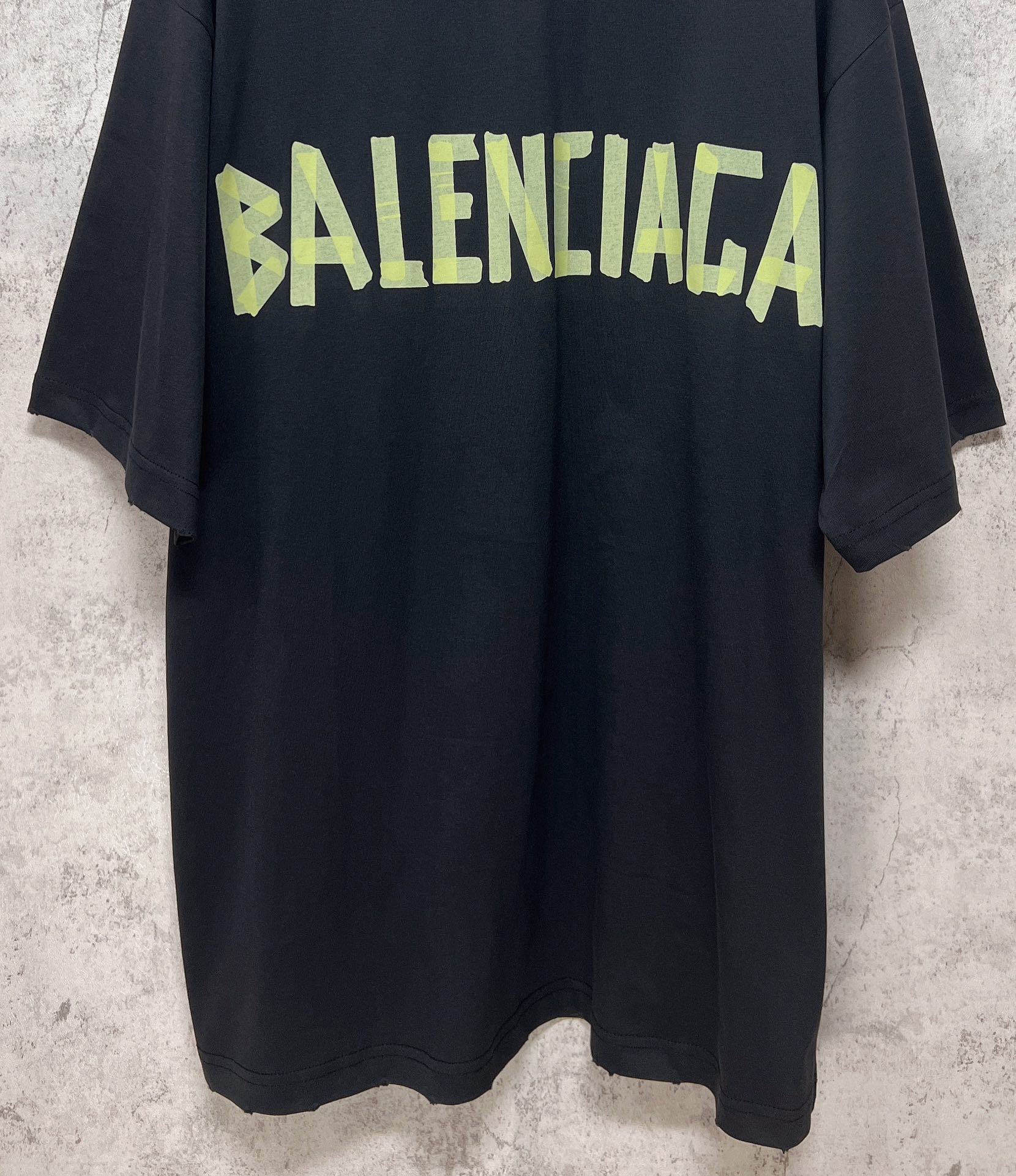 30$ 00027_ Balenciaga size XS-L 918780 CODE WX76 gallery