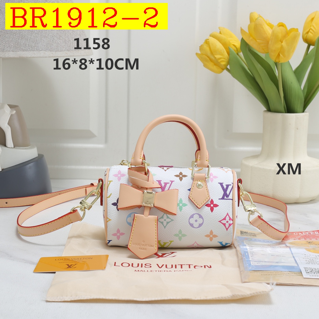 30$ LV 1158 Shoulder bag size 16X8X10 cm 718280 BR1912 gallery