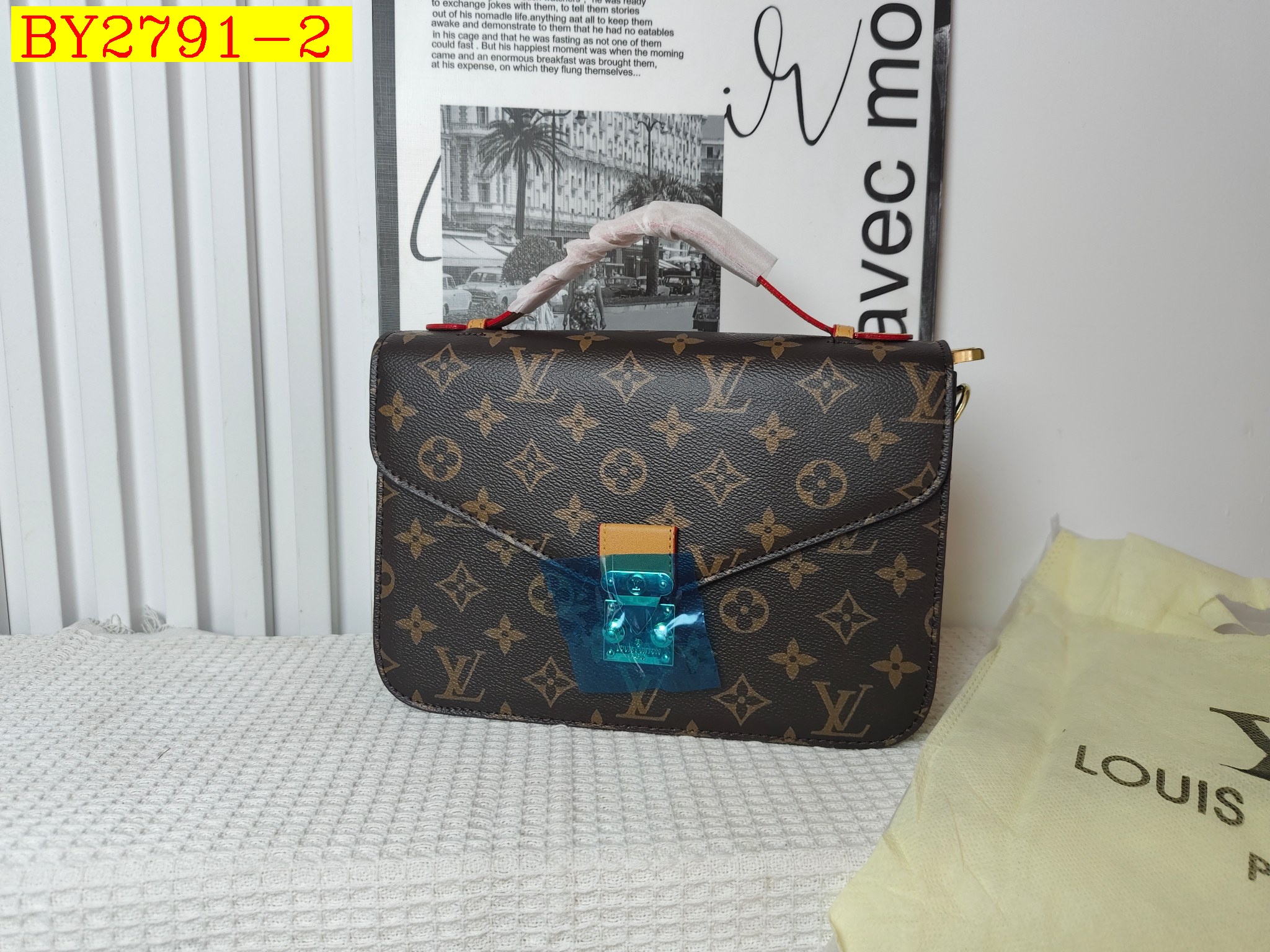 30$ LV 8006 Shoulder bag size 24x17x7 cm 614032 BY2791 gallery