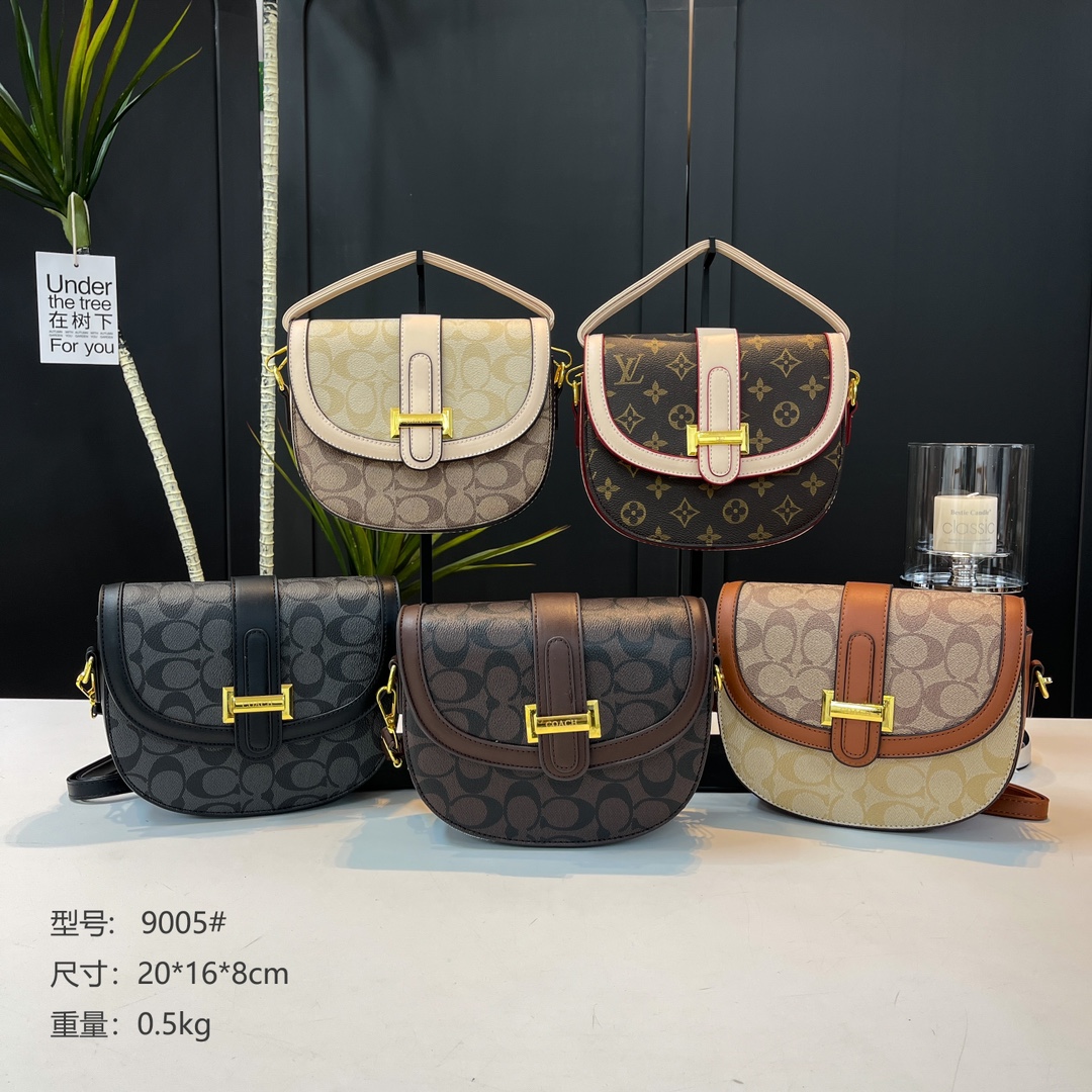 30$ dh COACH 9005 Shoulder bag size 20X16X8 cm 50293623008 BY2643 gallery