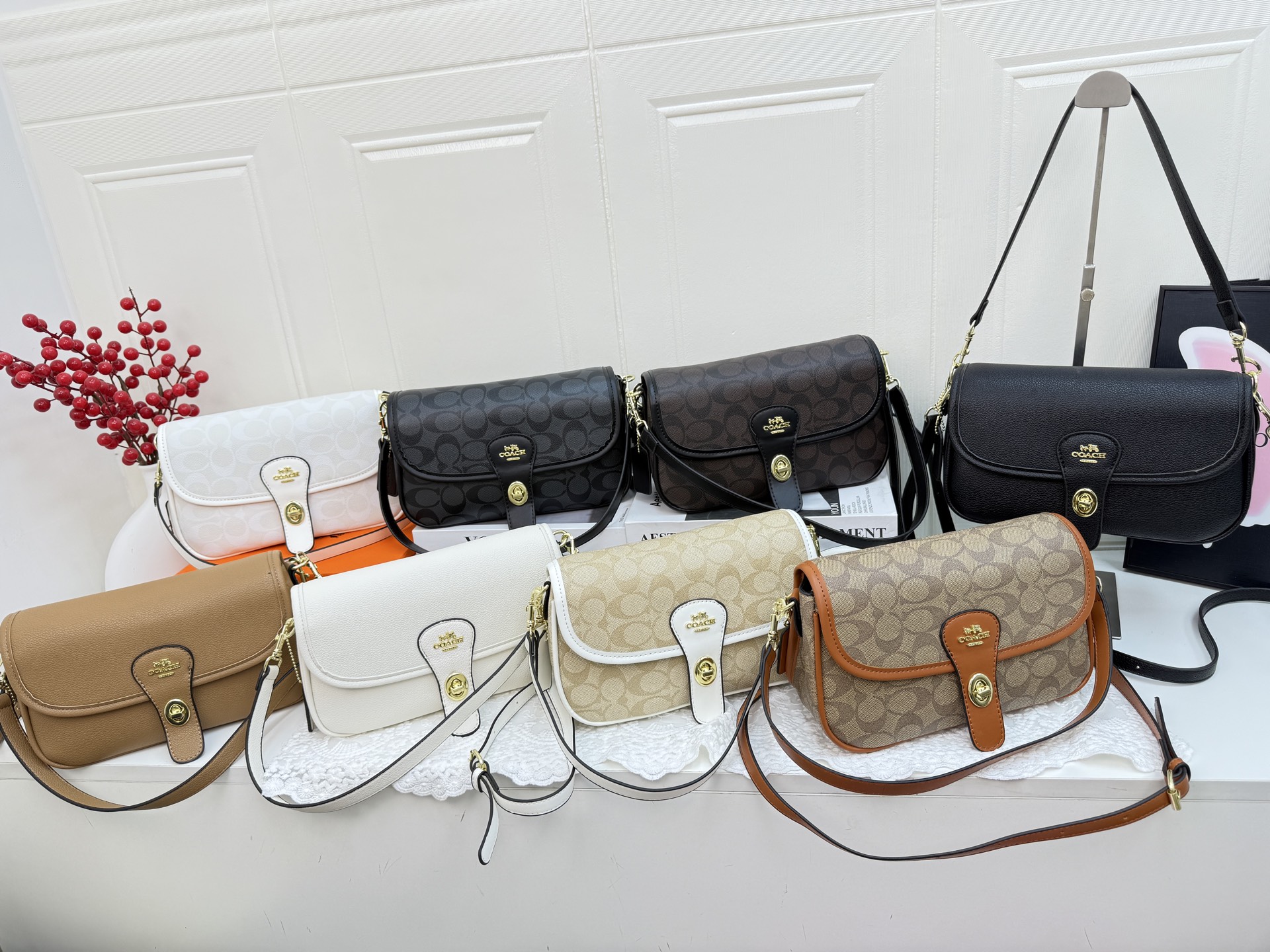 30$ dh COACH JYH8631 Shoulder bag size 26x15x10 cm 30594623008 BY2569 gallery