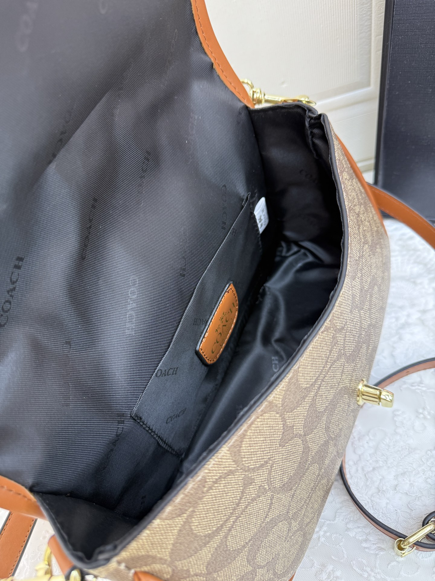 30$ dh COACH JYH8631 Shoulder bag size 26x15x10 cm 30594623008 BY2569 gallery