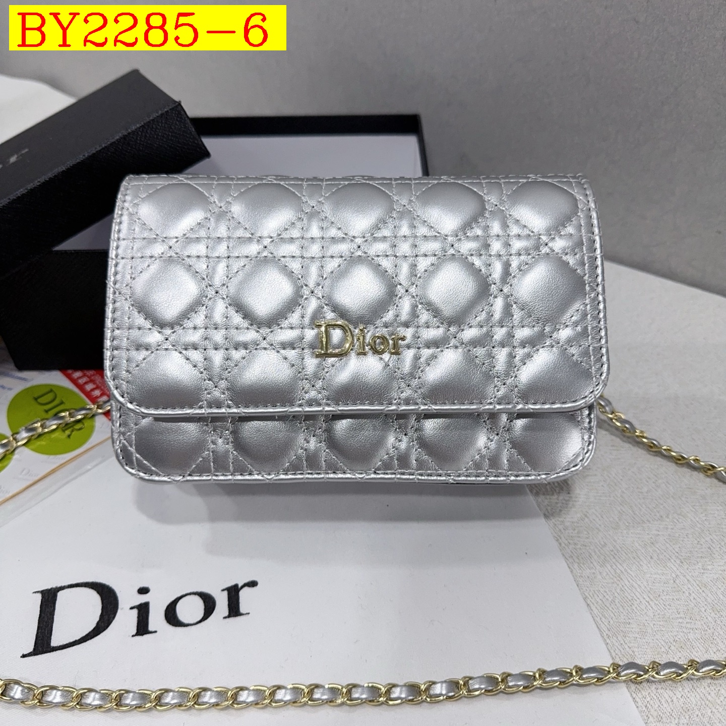 30$ dh DIOR 8823 Shoulder bag size 21X14X6 cm 70491623008 BY2285 gallery