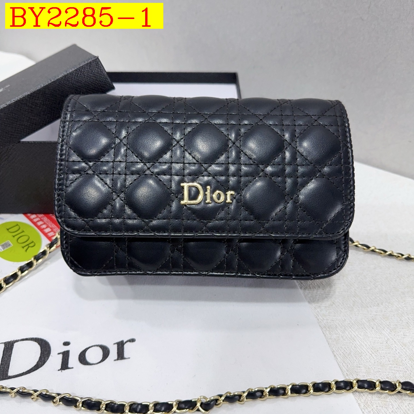 30$ dh DIOR 8823 Shoulder bag size 21X14X6 cm 70491623008 BY2285 gallery