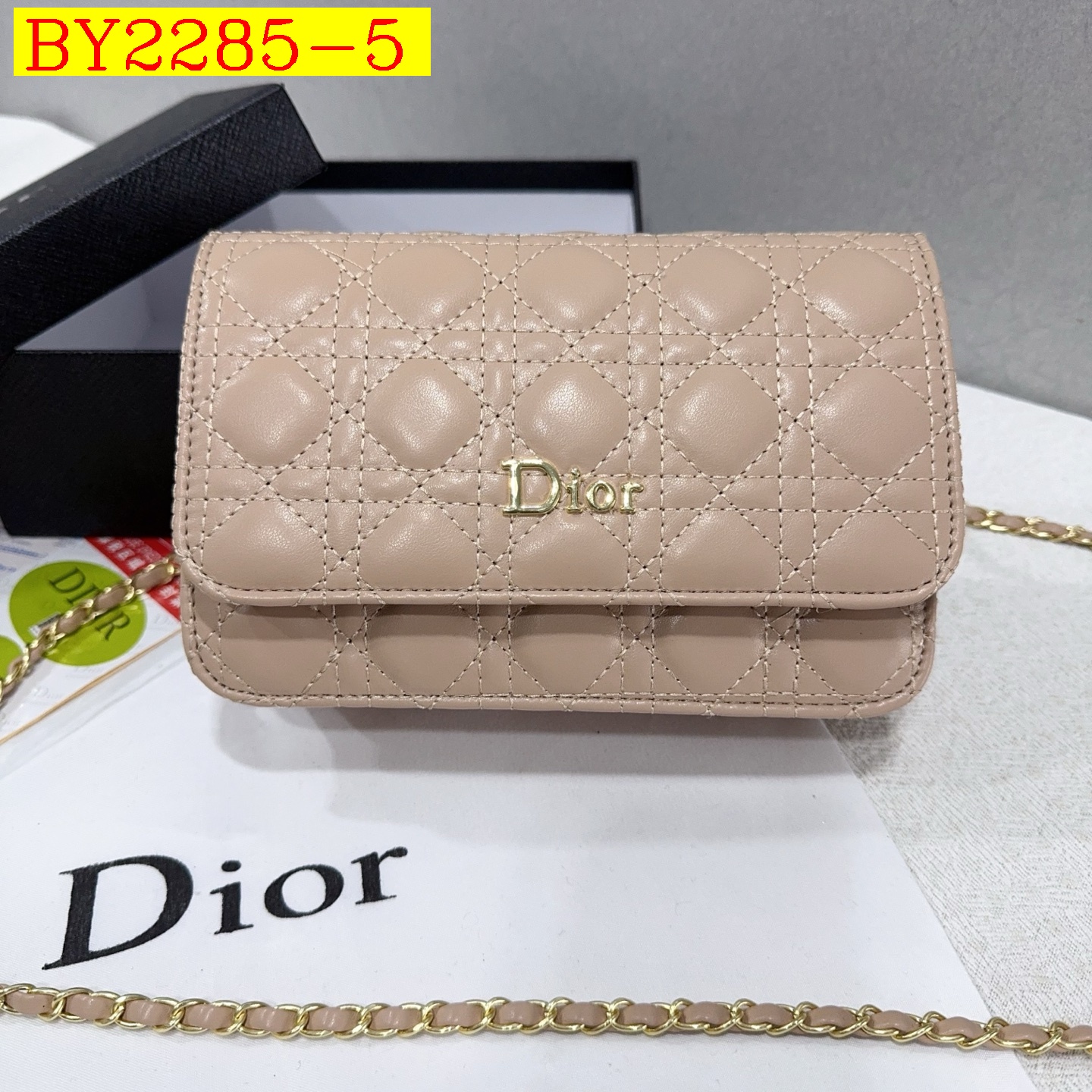 30$ dh DIOR 8823 Shoulder bag size 21X14X6 cm 70491623008 BY2285 gallery