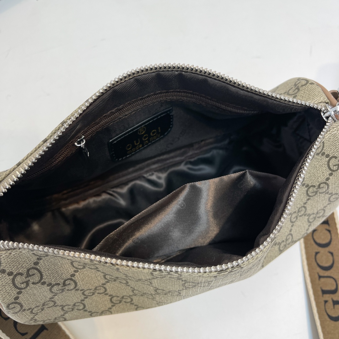 30$ dh GUCCI 9093 Shoulder bag size 25X15X10 cm 80596423103 BY2457 gallery