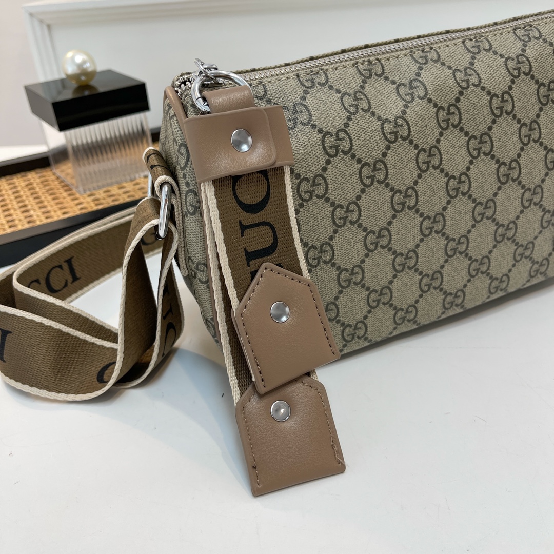 30$ dh GUCCI 9093 Shoulder bag size 25X15X10 cm 80596423103 BY2457 gallery