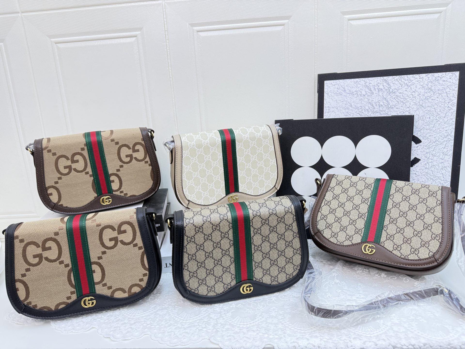 30$ dh GUCCI JYH1670 Shoulder bag size 25x16x9 cm 71408023101 BY2573 gallery