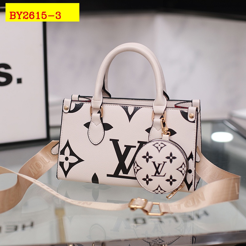 30$ dh GUCCl 898 Shoulder bag size 25X15X10 cm 30591623008 BY2615 gallery