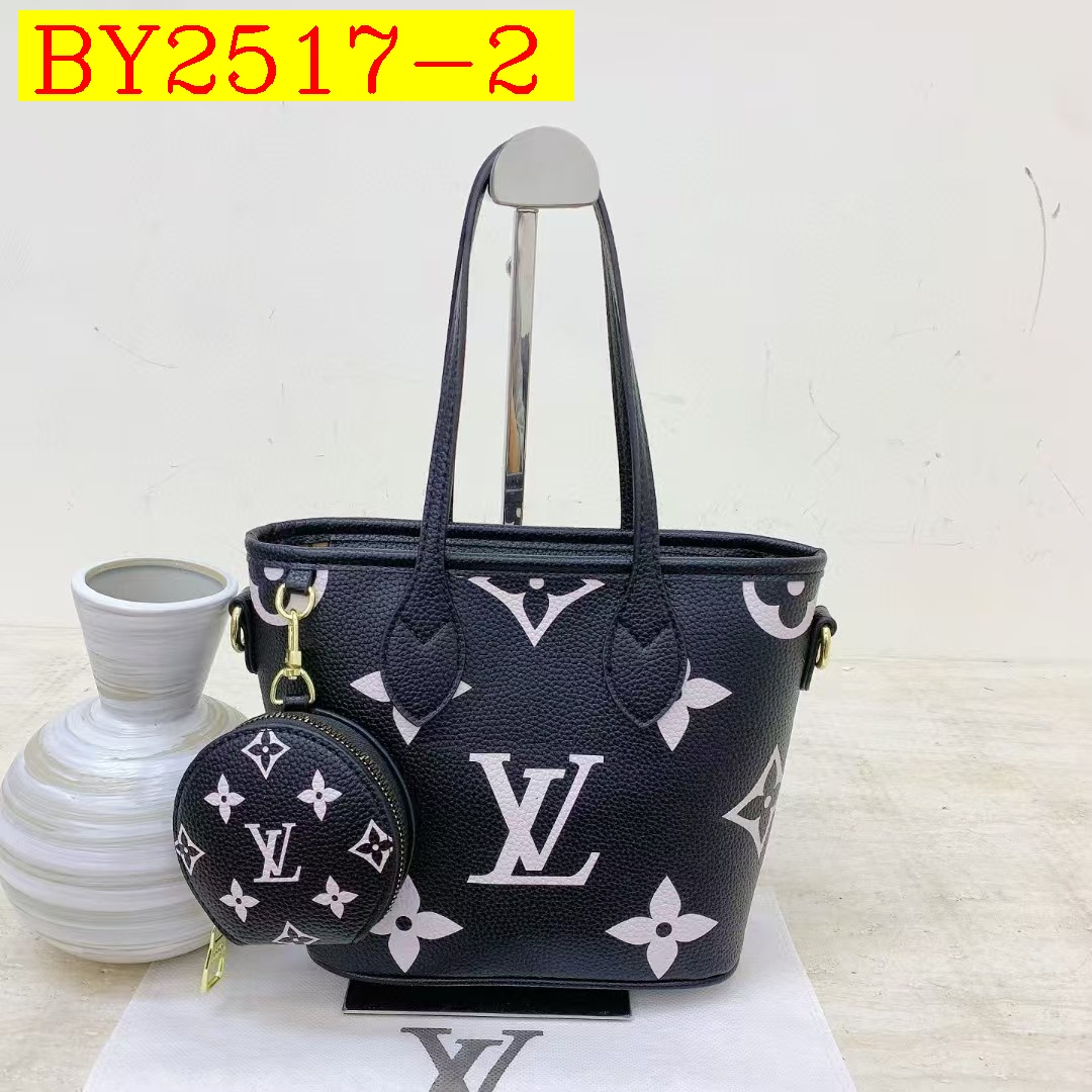 30$ dh LV 136 Tote bag size 20X11X20 cm 91508623100 BY2517 gallery