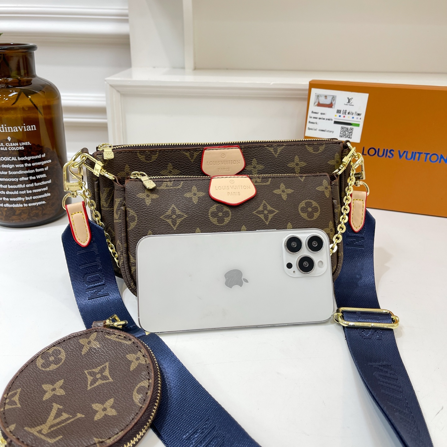 30$ dh LV 8808 Shoulder bag size 24X13X3 cm 60395823100 BY2299 gallery