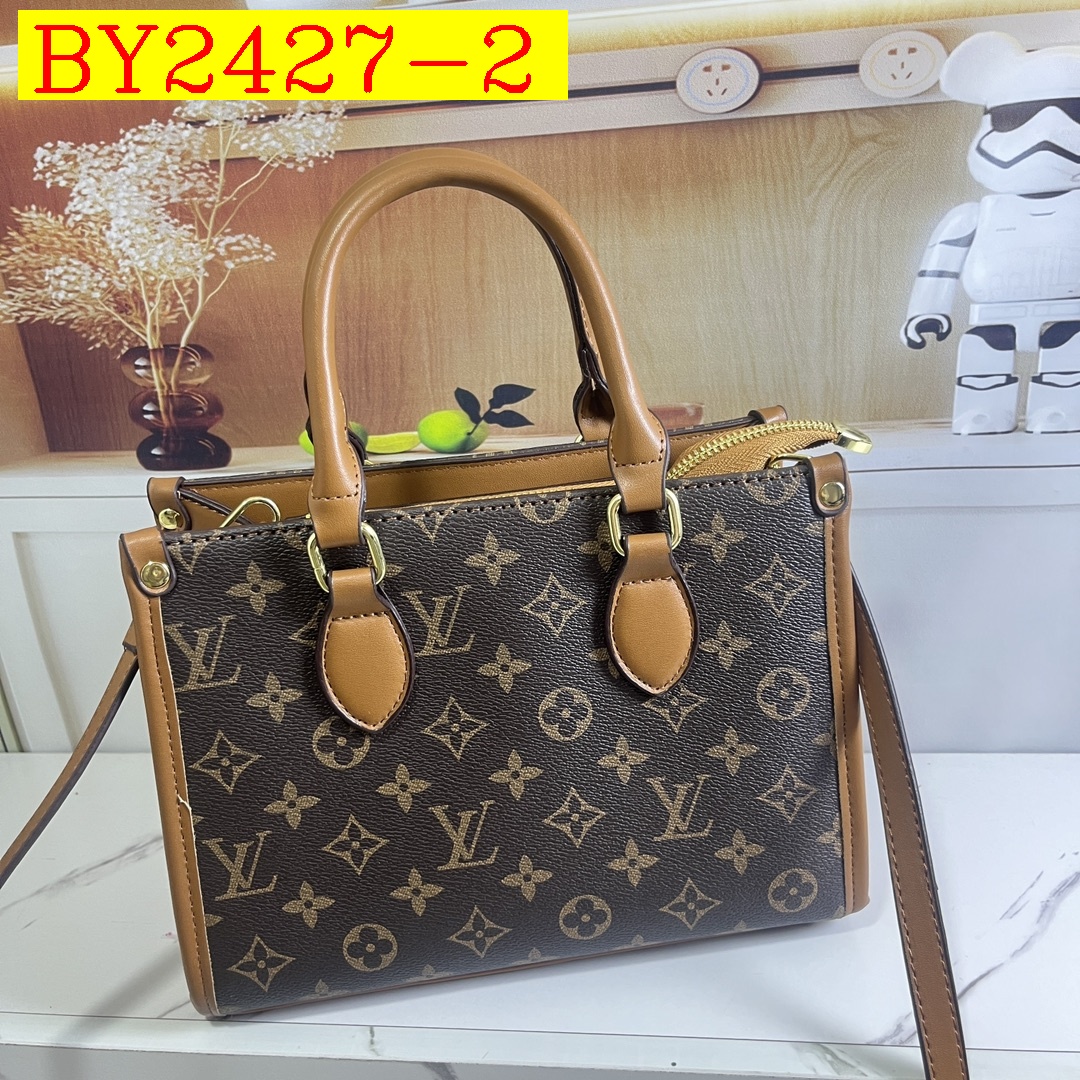 30$ dh LV 8913 Shoulder bag size 26X20X11 cm 70495823100 BY2427 gallery