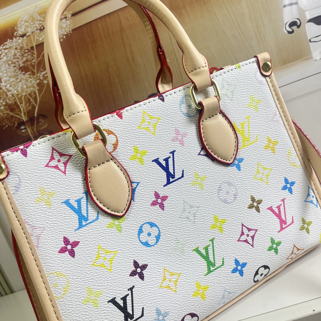 30$ dh LV 8913 Shoulder bag size 26X20X11 cm 70495823100 BY2427 gallery