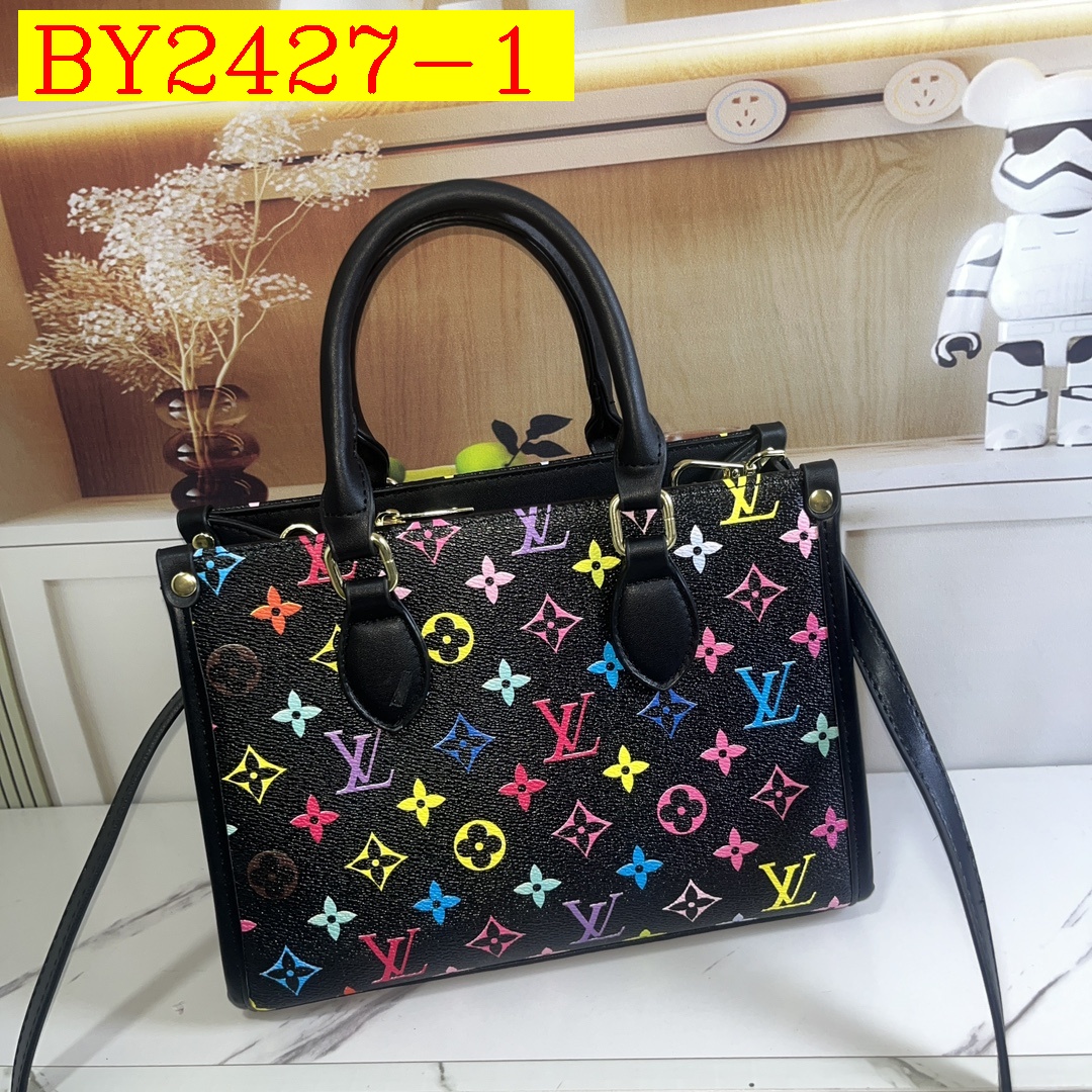 30$ dh LV 8913 Shoulder bag size 26X20X11 cm 70495823100 BY2427 gallery