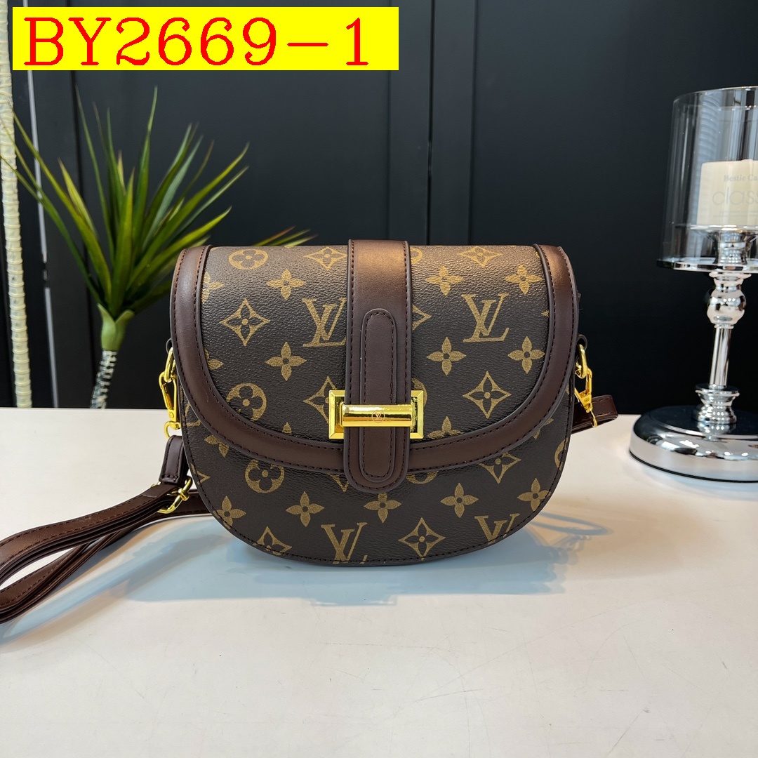 30$ dh LV 9005-1 Shoulder bag size 20X16X8 cm 50294623008 BY2669 gallery