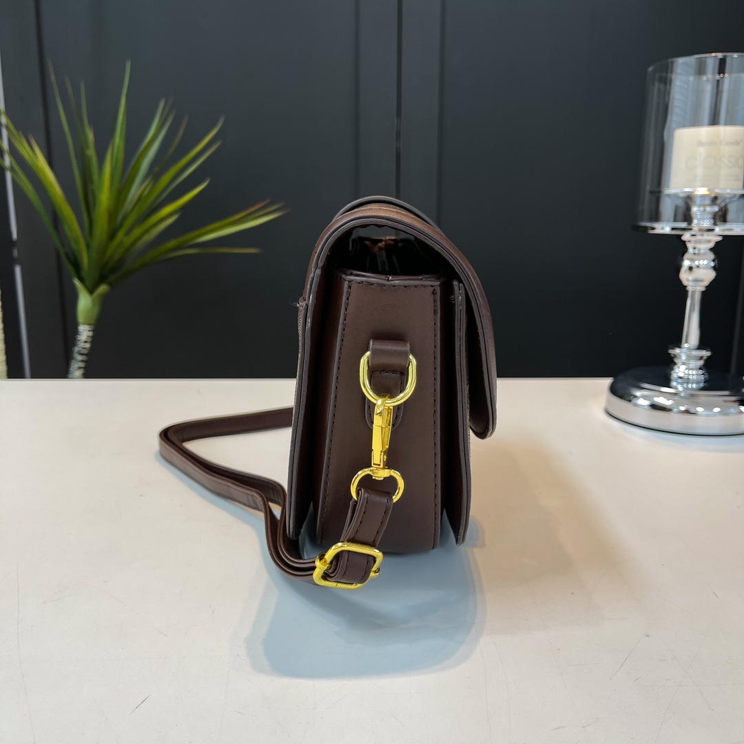30$ dh LV 9005-1 Shoulder bag size 20X16X8 cm 50294623008 BY2669 gallery