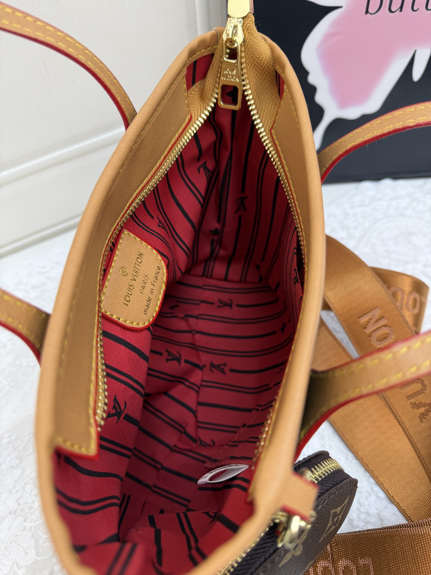 30$ dh LV JYH8628 Shoulder bag size 25x19x11 cm 60593823100 BY2591 gallery