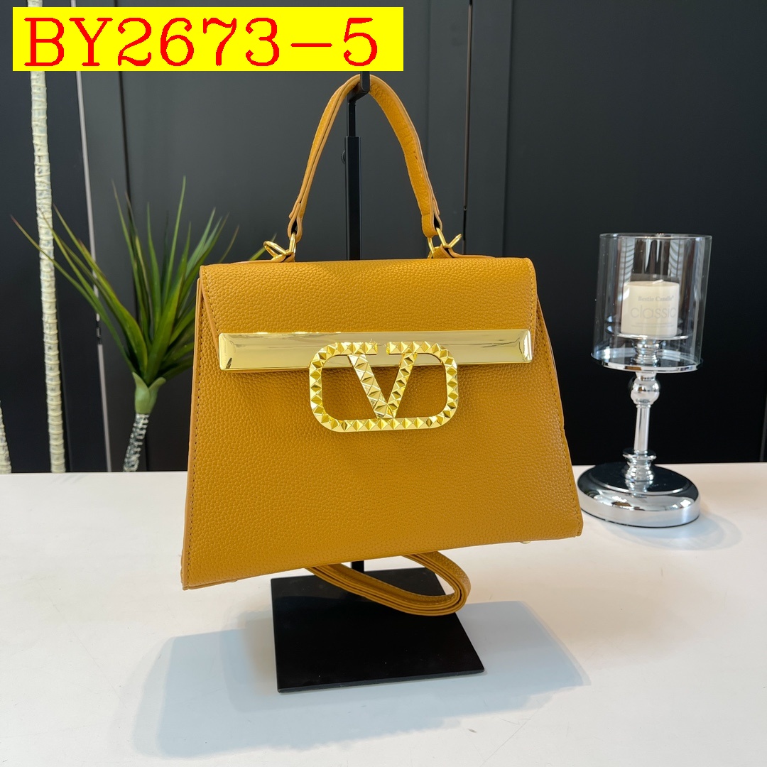30$ dh Valentino 9065 Shoulder bag size 25X19X10 cm 50296423103 BY2673 gallery