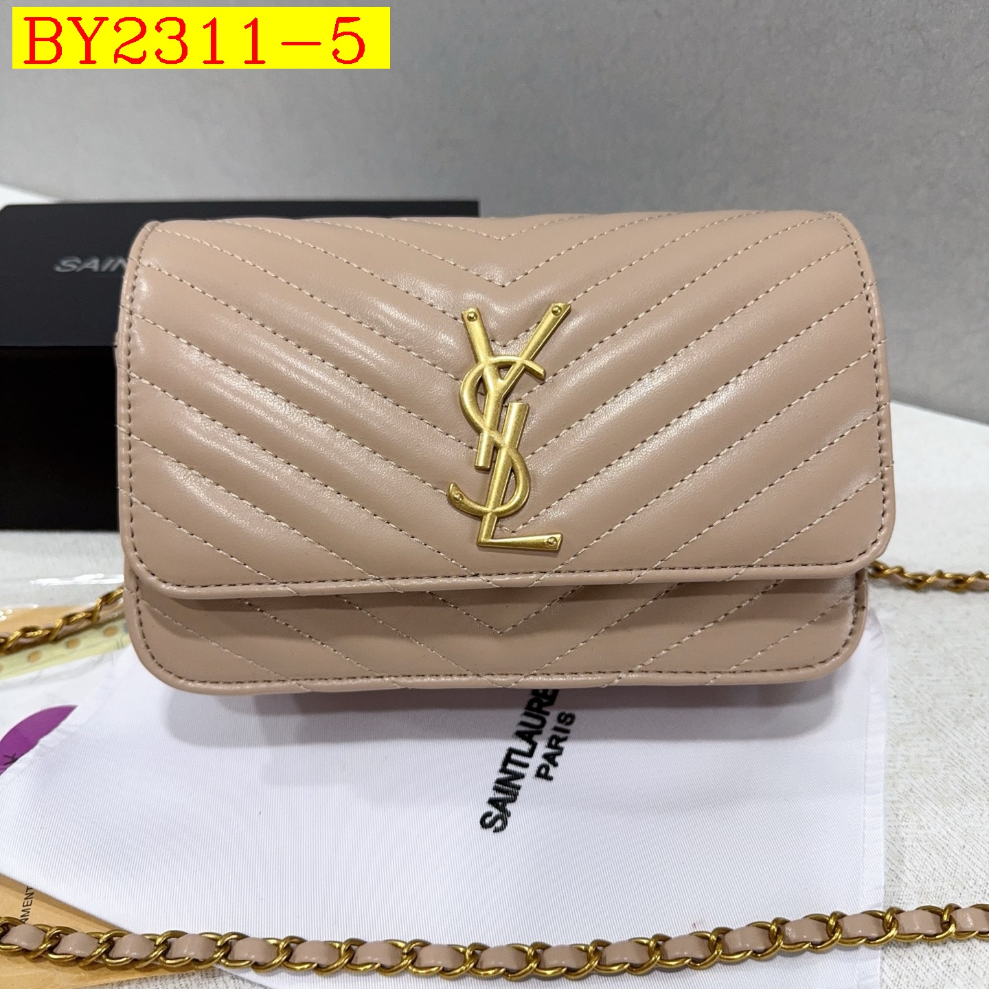 30$ dh YSL 8822 Shoulder bag size 21X14X6 cm 30598623008 BY2311 gallery