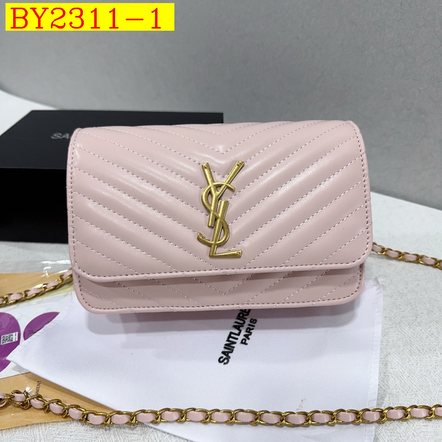 30$ dh YSL 8822 Shoulder bag size 21X14X6 cm 30598623008 BY2311 gallery
