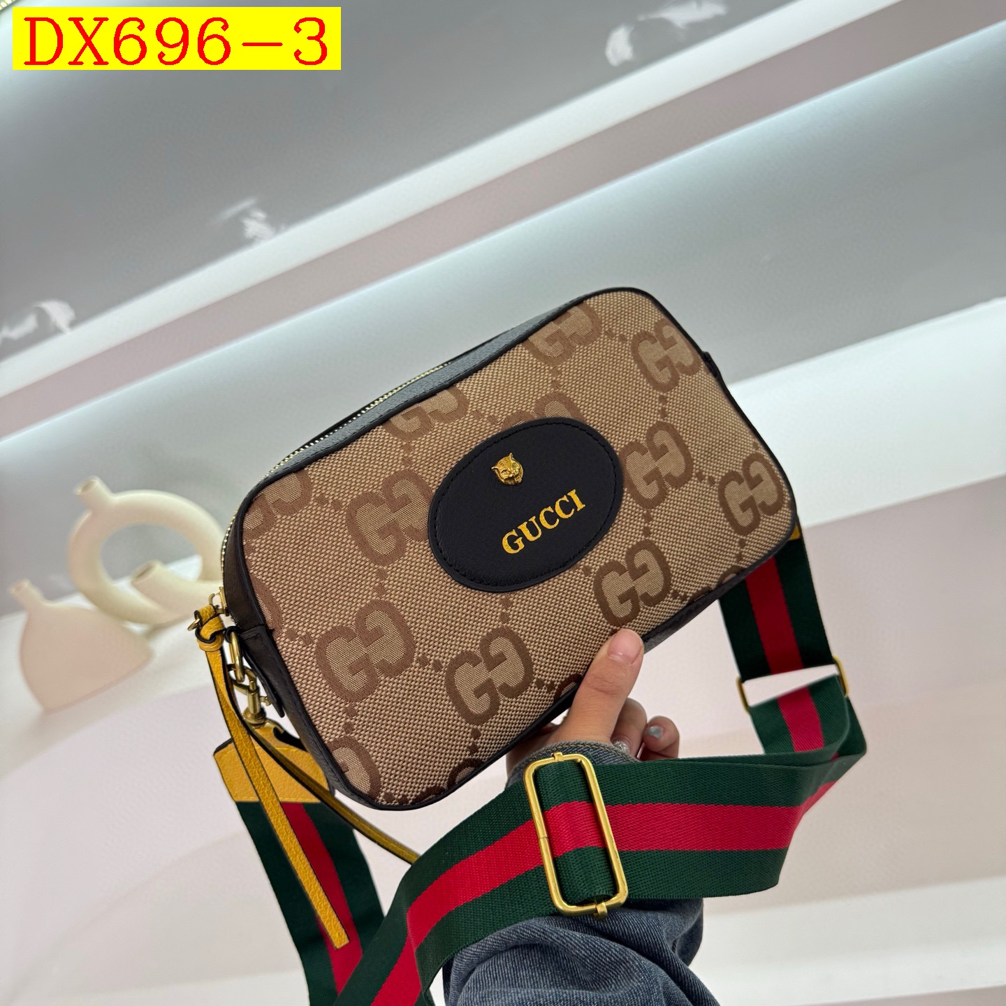 31$ Gucci Shoulder bag size 24.5X14.5X7cm 217330 DX696 gallery