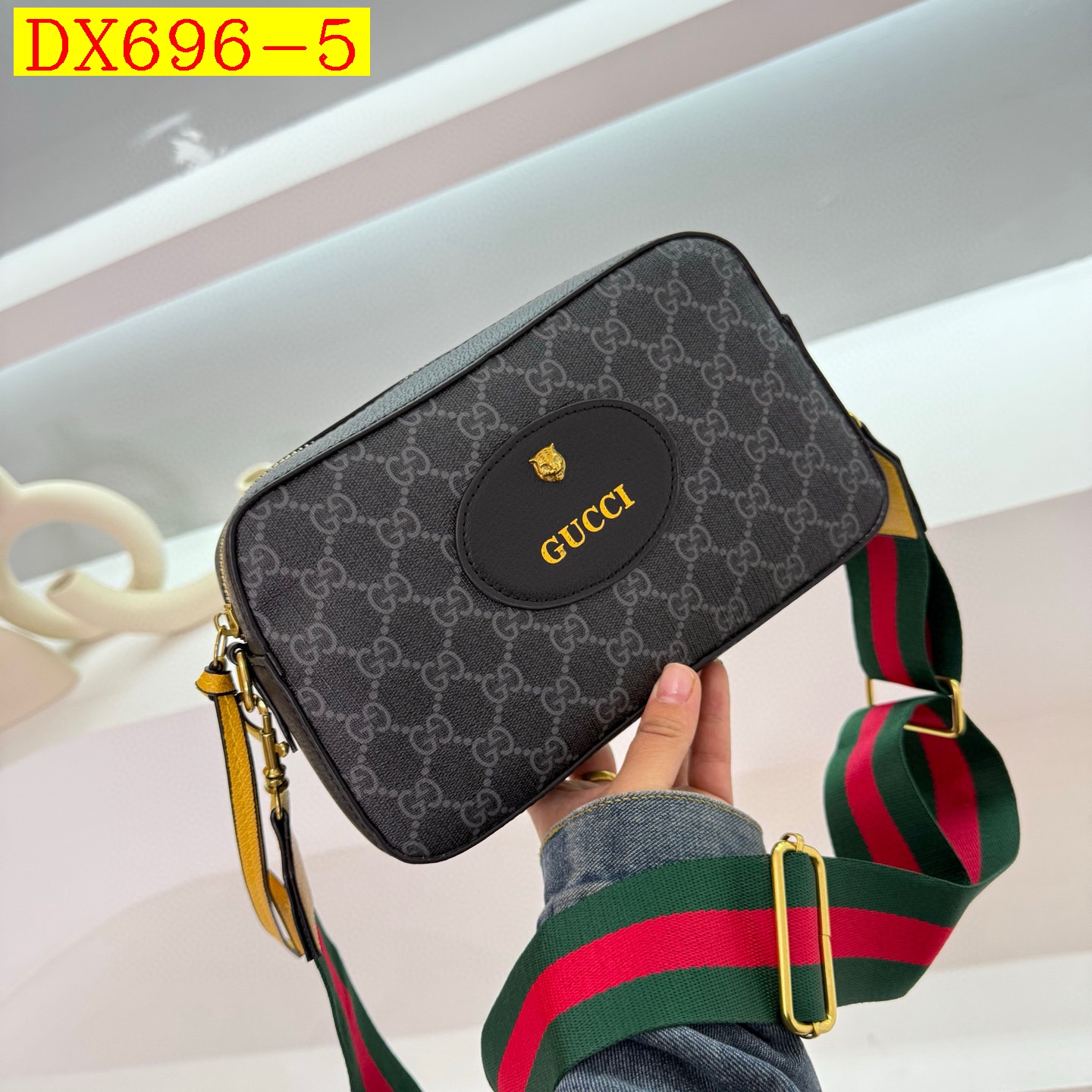 31$ Gucci Shoulder bag size 24.5X14.5X7cm 217330 DX696 gallery