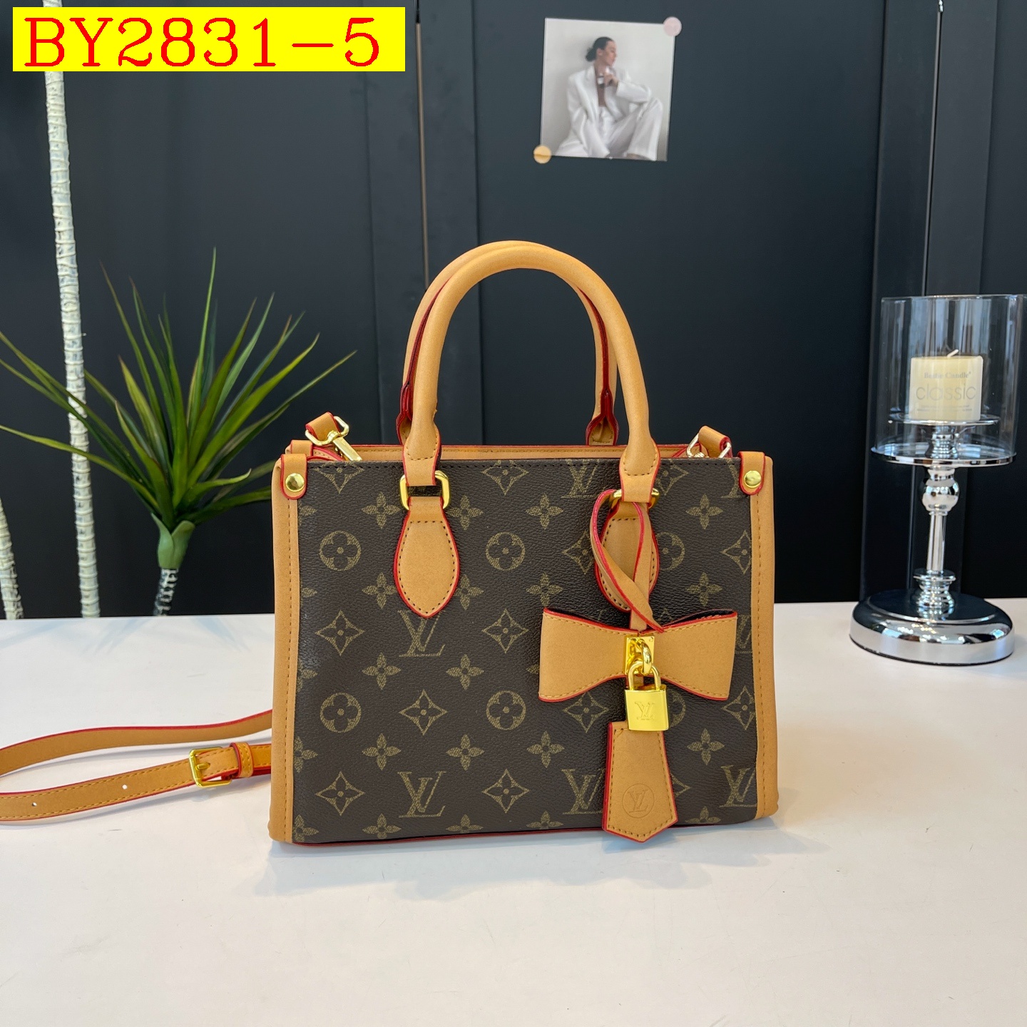 31$ LV 6506 Tote bag size 26X19X10 cm 518076 BY2831 gallery