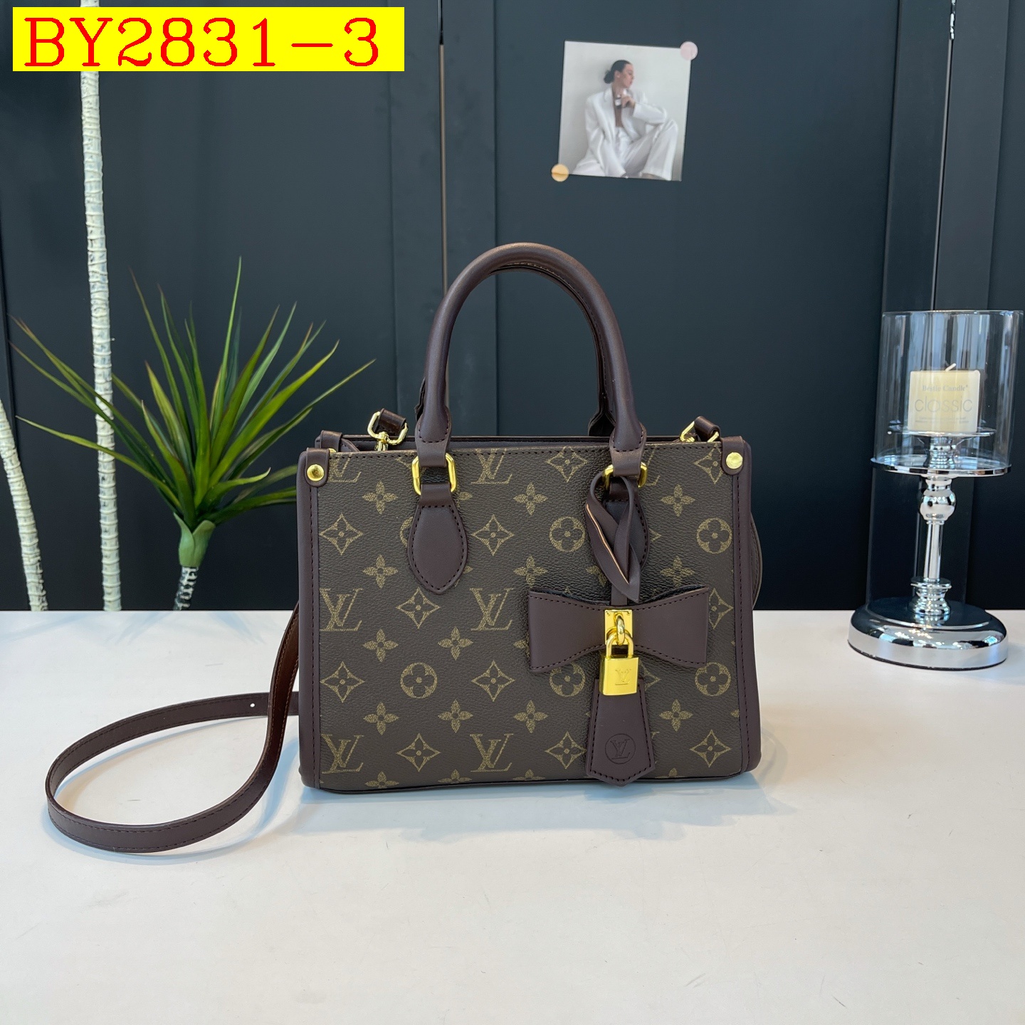 31$ LV 6506 Tote bag size 26X19X10 cm 518076 BY2831 gallery