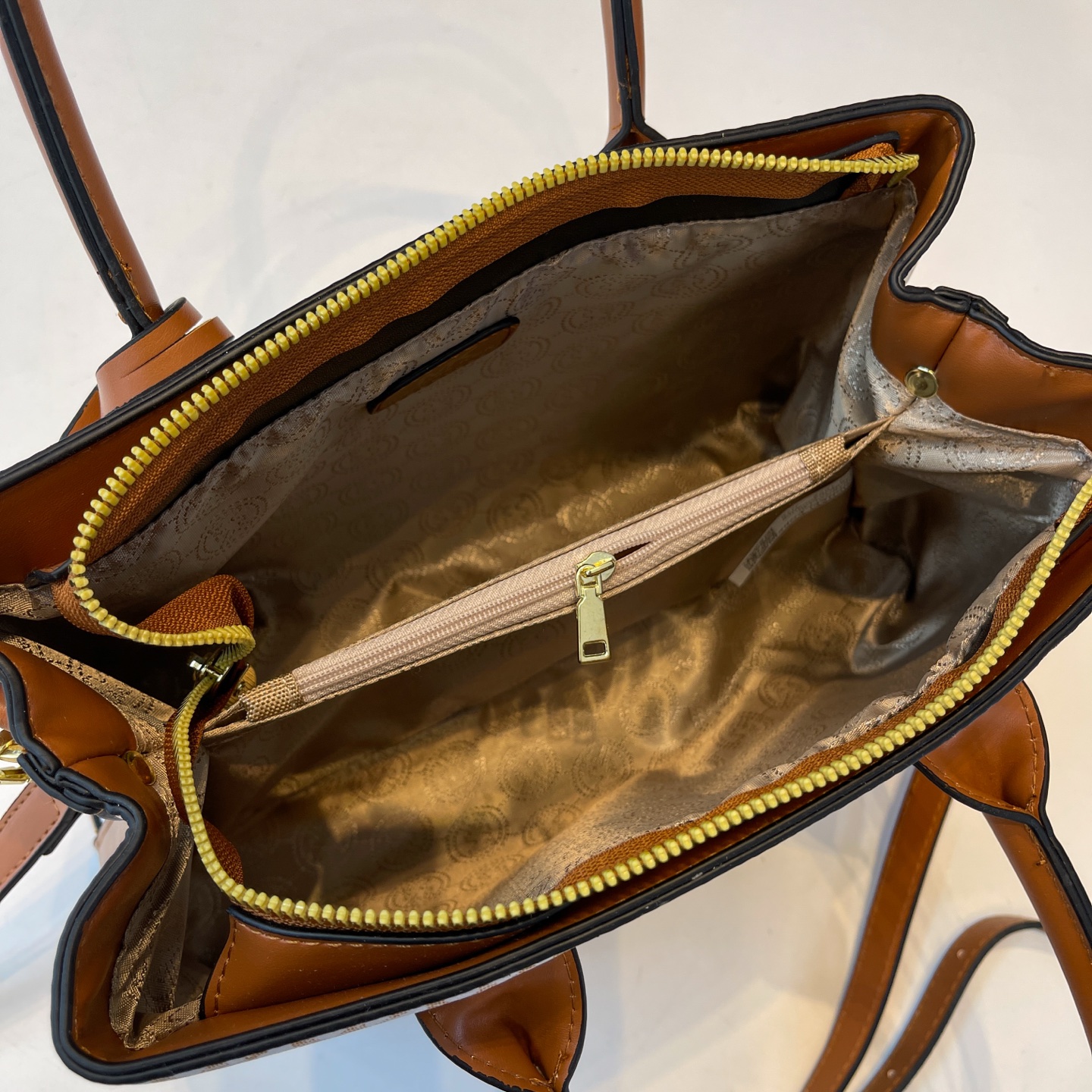 31$ MK 6619 Tote bag size 29X19X12 cm 119096 BY2839 gallery