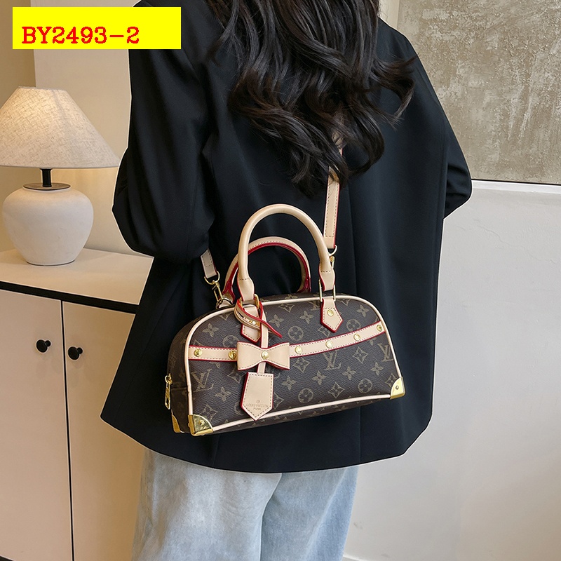 31$ dh LV 121 Shoulder bag size 28X14X11 cm 91504623115 BY2493 gallery
