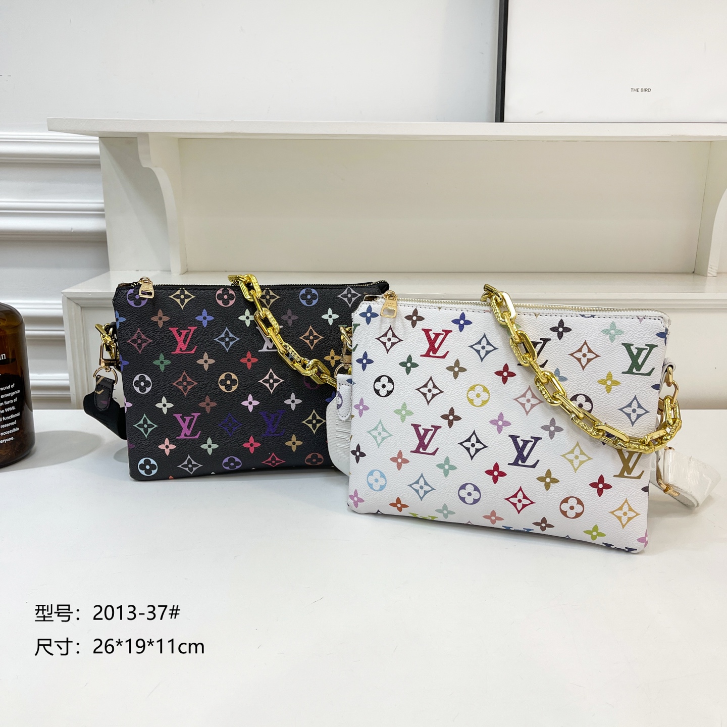 31$ dh LV 2013 Shoulder bag size 26X19X11 cm 91504623115 BY2291 gallery