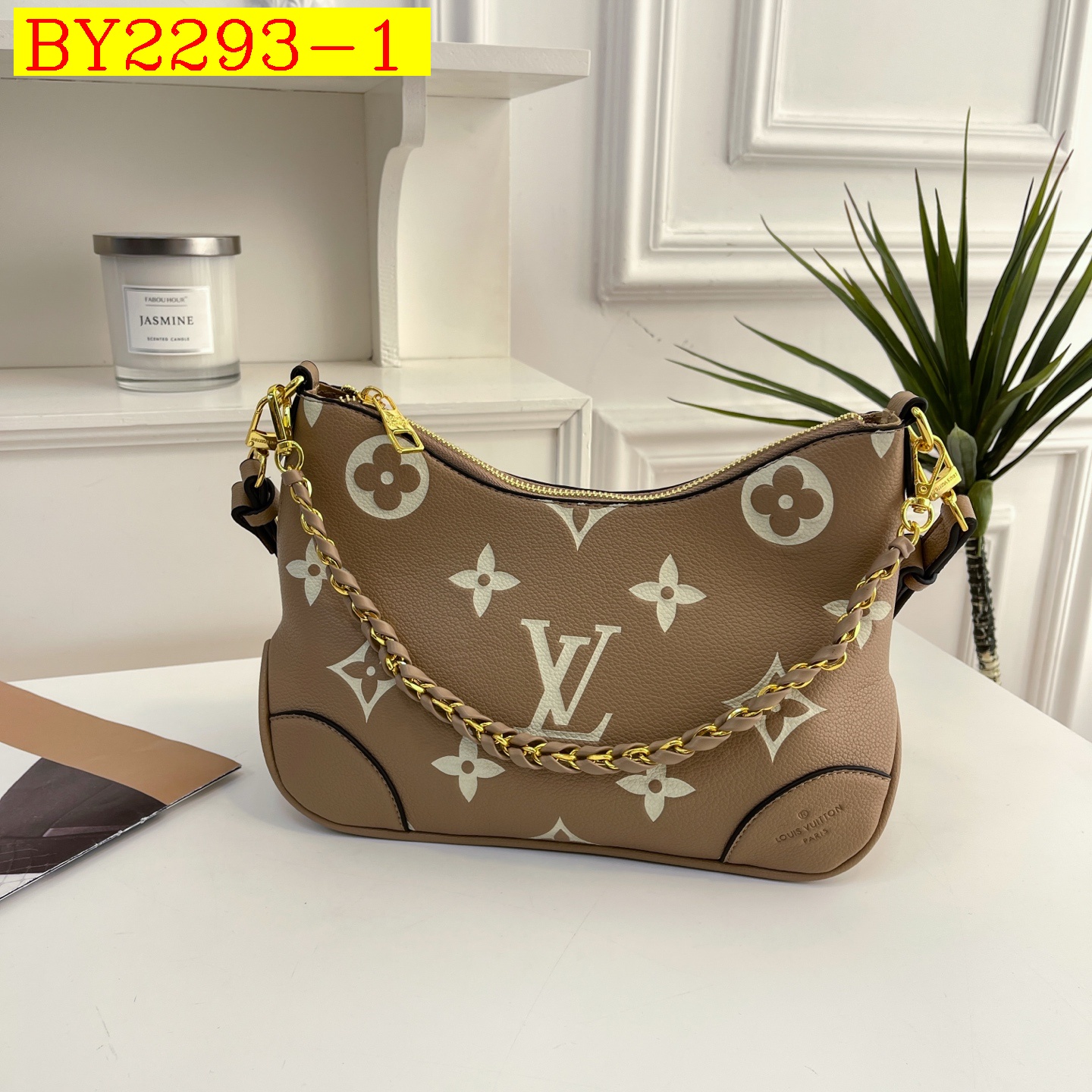 31$ dh LV 2503 Shoulder bag size 30X20X11 cm 91508623115 BY2293 gallery