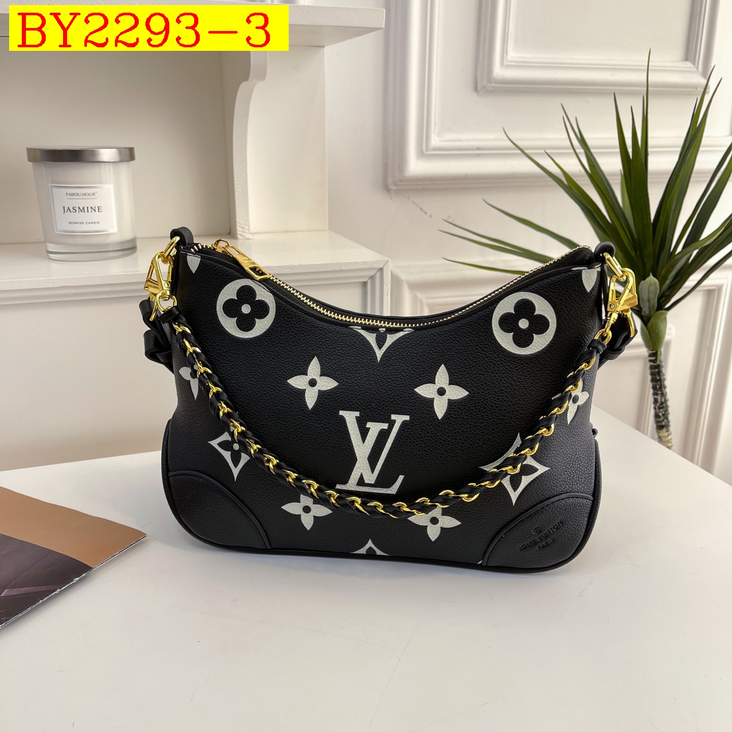 31$ dh LV 2503 Shoulder bag size 30X20X11 cm 91508623115 BY2293 gallery