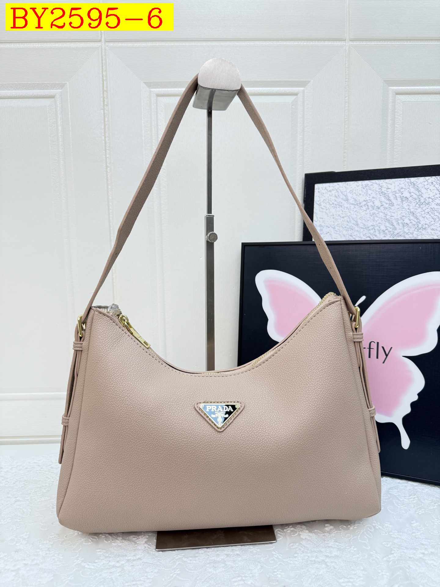 31$ dh PRADA JYH8616 Shoulder bag size 34x23x8 cm 80591423118 BY2595 gallery