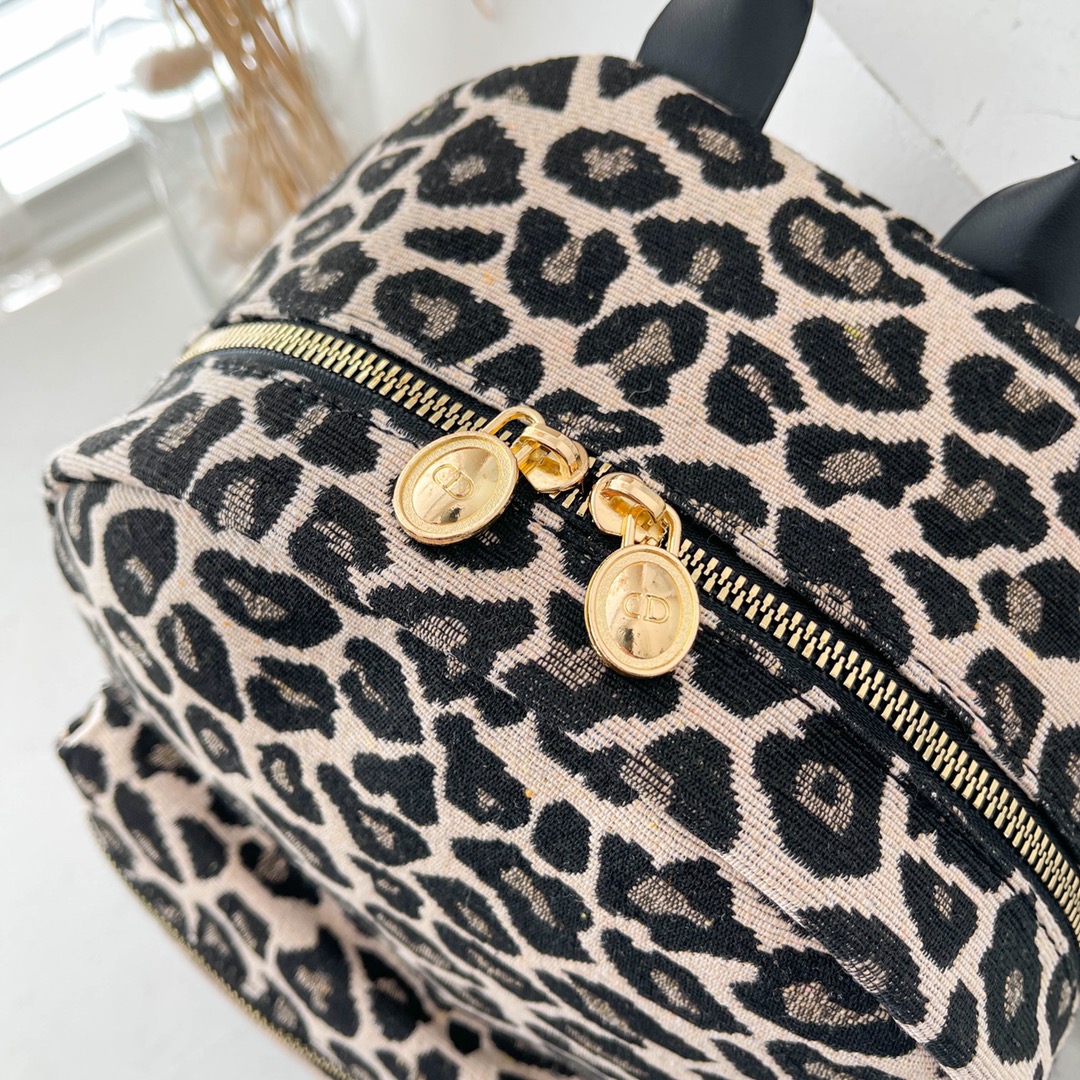 31$ new_dh DIOR 5807 SIZE 31X23X14 CM 70495612999 ZY3B376 gallery