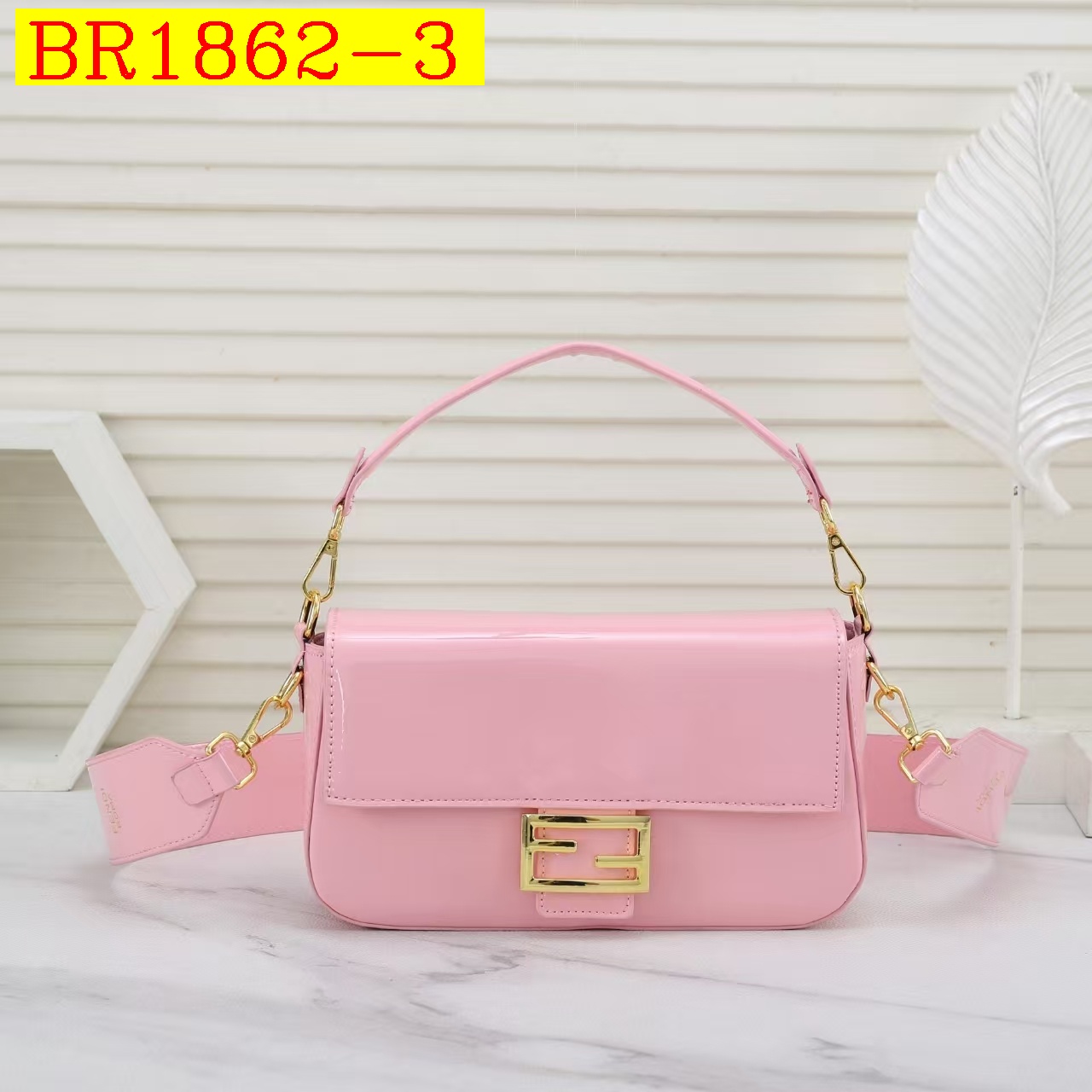 32$ FENDI 5635 size 25x17x7x cm 417316 BR1862 gallery