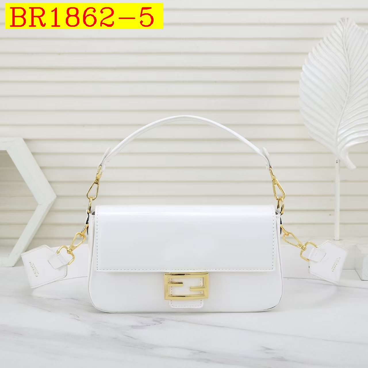 32$ FENDI 5635 size 25x17x7x cm 417316 BR1862 gallery